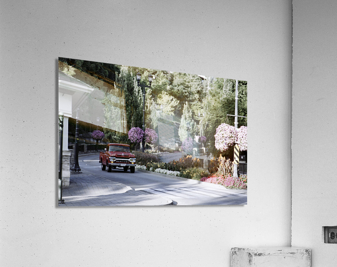 Niagara Fall Murray St. And A Red Truck  Impression acrylique