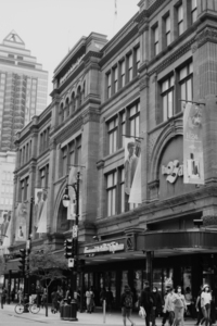 The Bay On Phillips Square